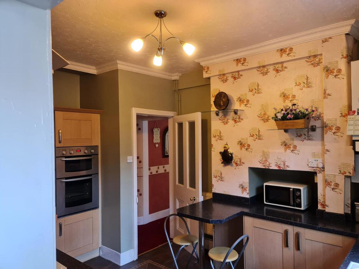 4Br Sea View Escape-Near Snowdonia& Coastal Trails Villa Penmaenmawr Bagian luar foto
