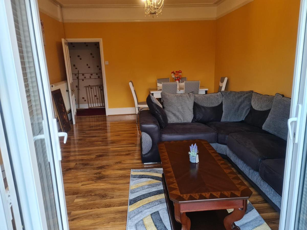 4Br Sea View Escape-Near Snowdonia& Coastal Trails Villa Penmaenmawr Bagian luar foto